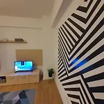 아파트 Upground14 *
