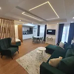 Upground14 * ブカレスト